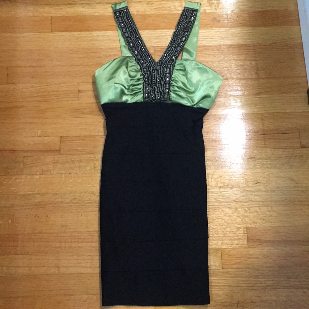 ✨🆕☘️ Beautiful Trixxi Dress